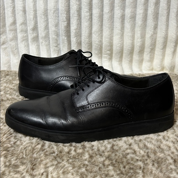 Johnston & Murphy, black leather, tru foam hybrid, casual dress shoes size 11